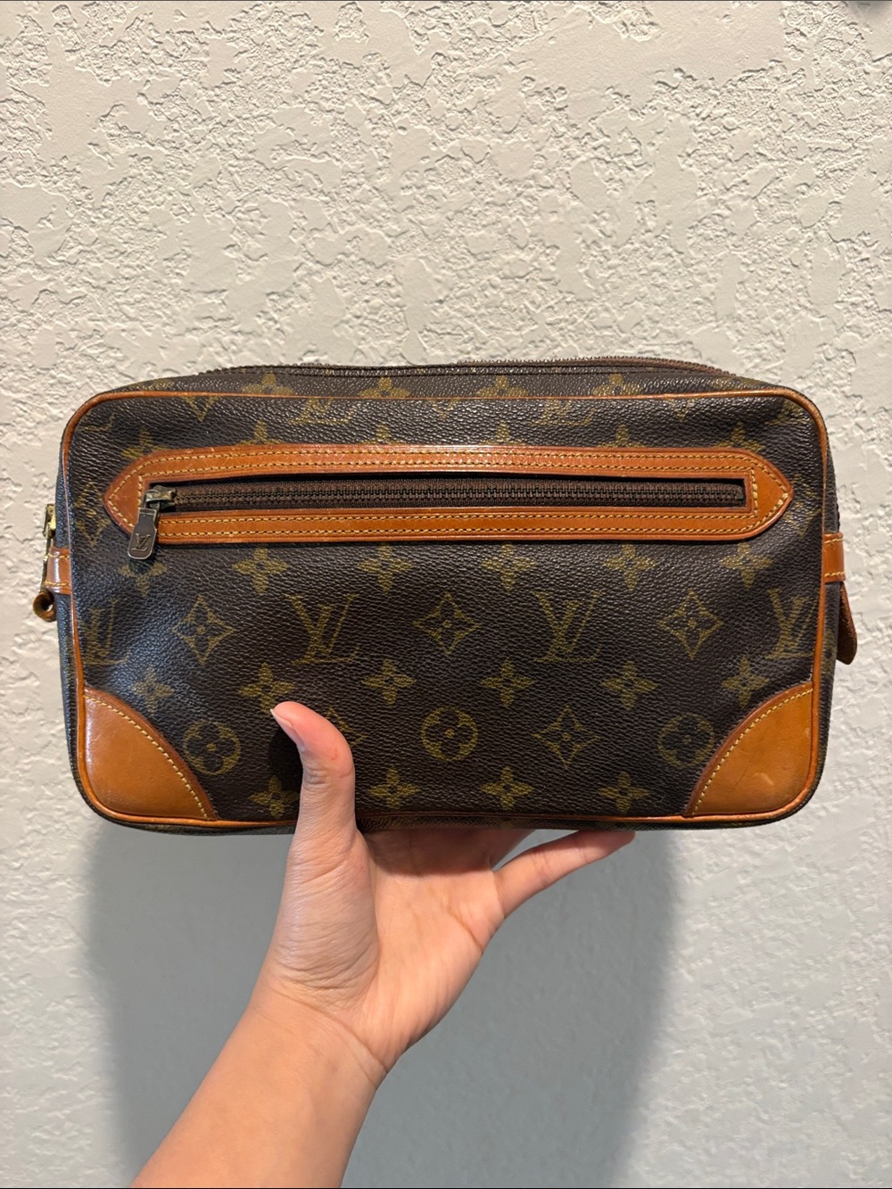 Louis Vuitton Monogram Canvas Brown & Tan Toiletry Pouch